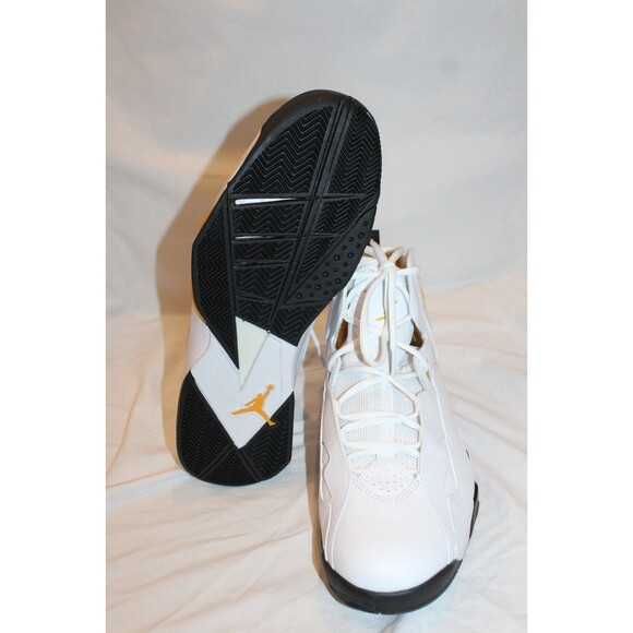 NIKE AIR JORDAN MEN\'S TRUE FLIGHT ATHLETIC SNEAKERS WHITE GOLD BLACK NEW SZ 13